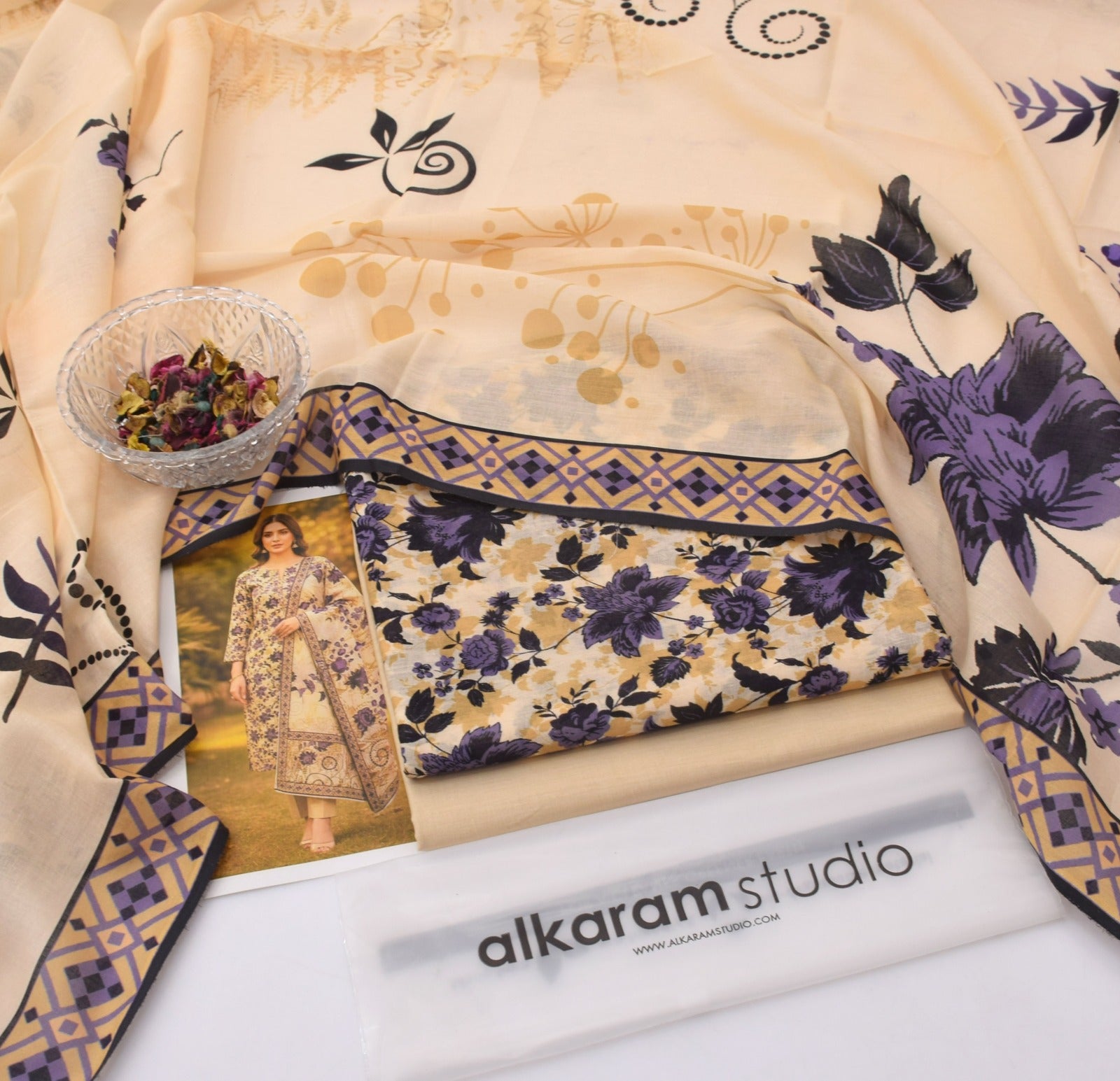 Digital Printed Lawn 3-Piece