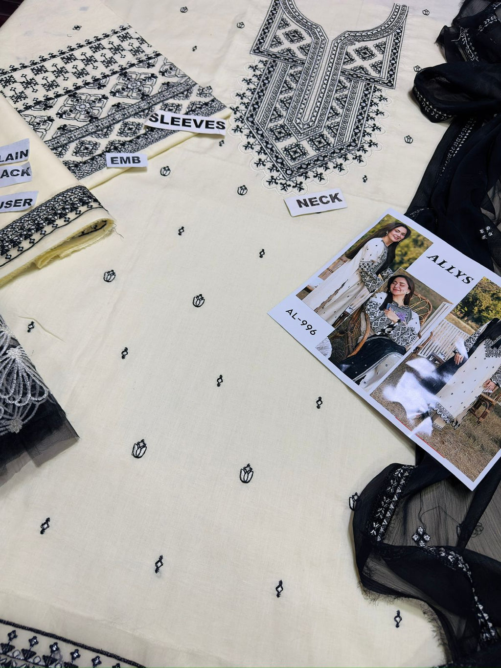 Embroidered Lawn 3-Piece