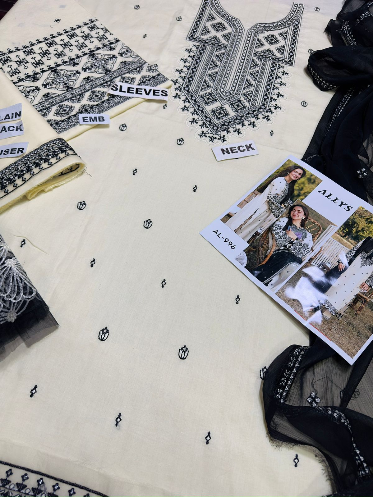 Embroidered Lawn 3-Piece