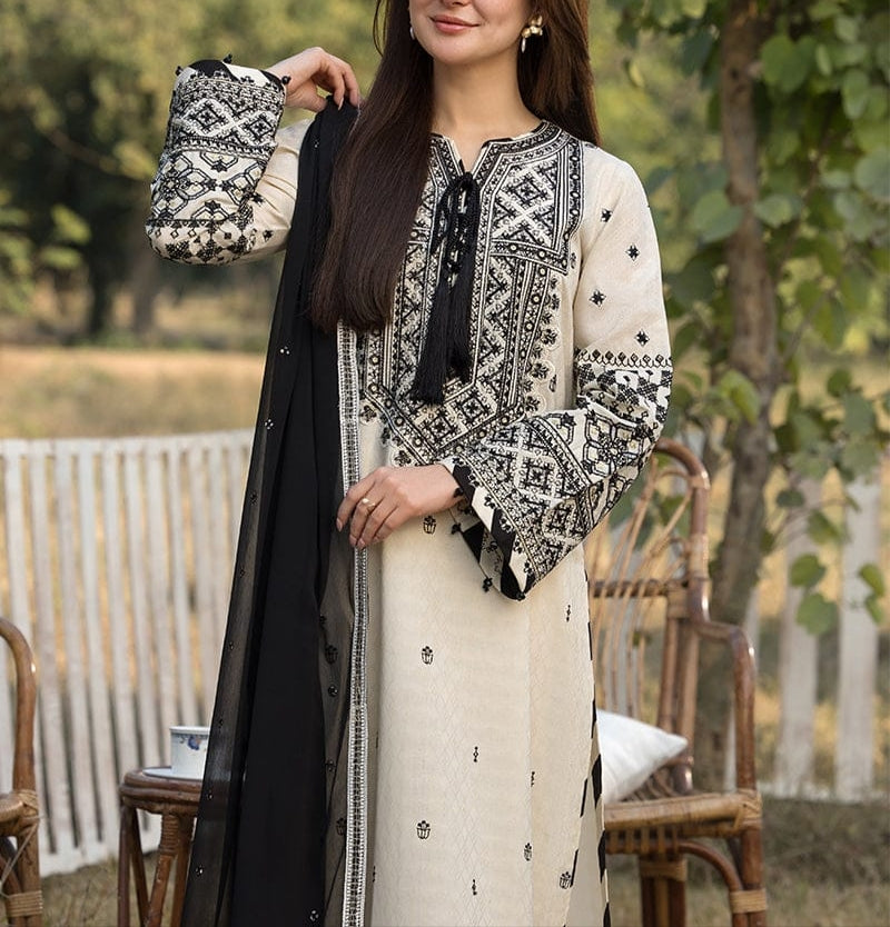Embroidered Lawn 3-Piece