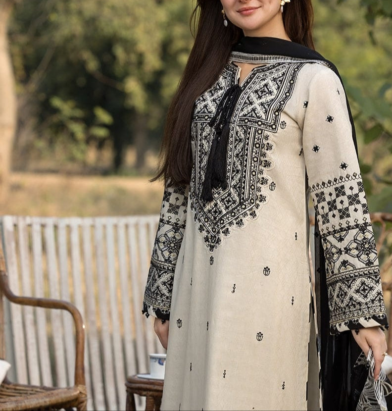 Embroidered Lawn 3-Piece