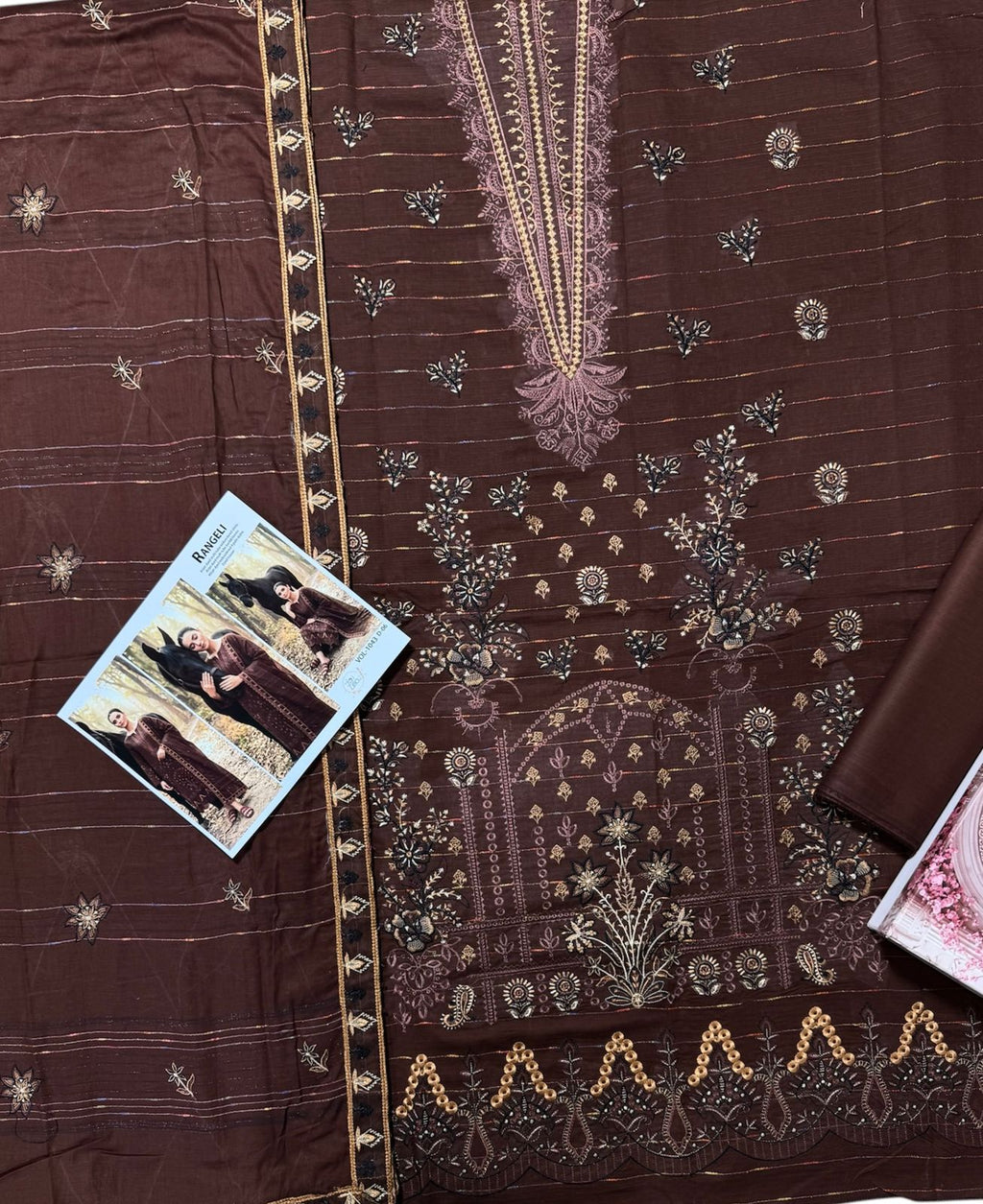 Embroidered Bana Dora Lawn 3-Piece