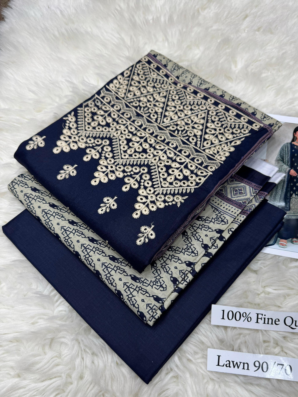 Embroidered Lawn 3-Piece